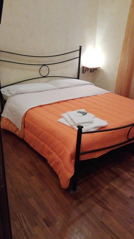 Residenza Laterano Ξενοδοχείο Ρώμη Δωμάτιο φωτογραφία
